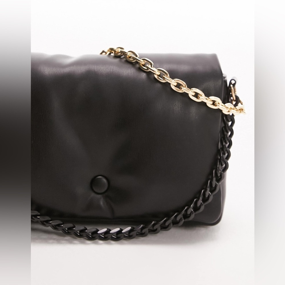 Topshop Chia Padded Chain Shoulder Bag w/ Double Chain Black & Gold NWT ASOS